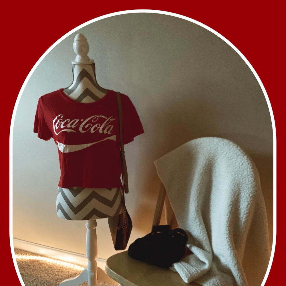 Coca-Cola Red Crop top Tee